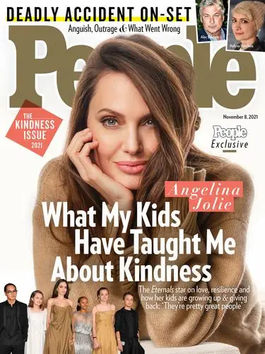 Angelina Jolie Fridge Magnet picture 1016894