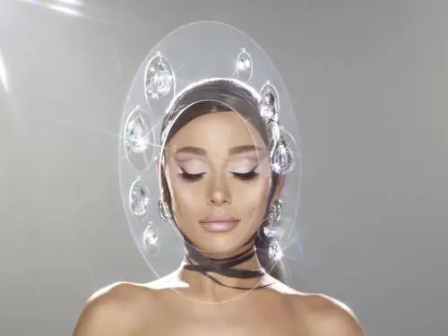 Ariana Grande Wall Poster picture 1017362