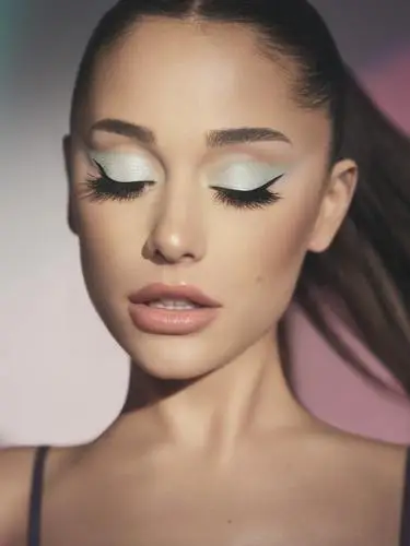 Ariana Grande Wall Poster picture 1044220