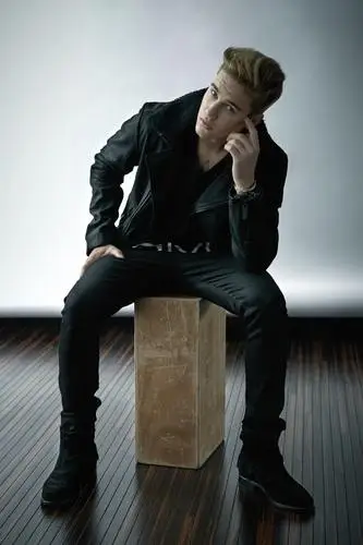 Justin Bieber Wall Poster picture 1048051