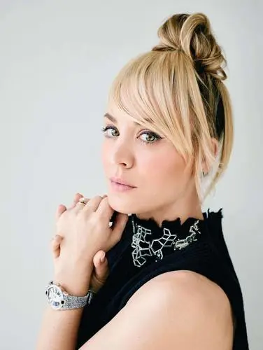 Kaley Cuoco Wall Poster picture 21011