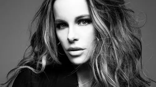Kate Beckinsale Wall Poster picture 1022735