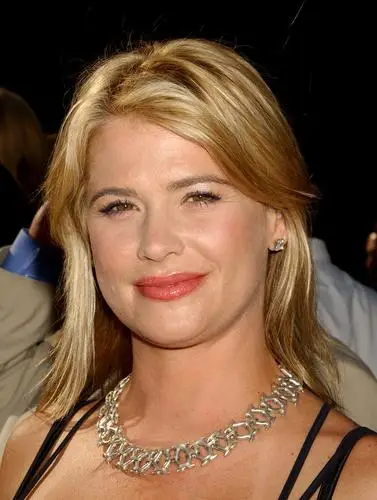 Kristy Swanson Computer MousePad picture 40133