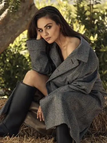 Mila Kunis Wall Poster picture 1055545