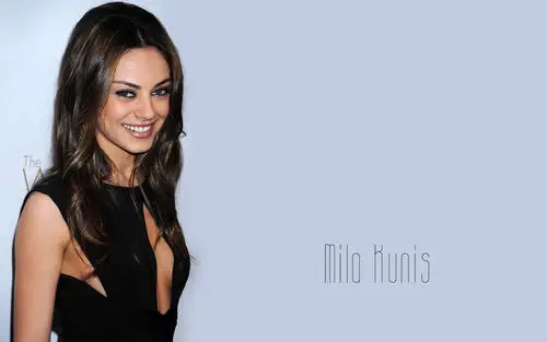 Mila Kunis Wall Poster picture 785540