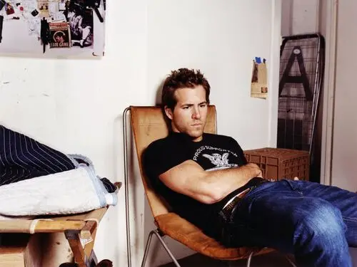 Ryan Reynolds Wall Poster picture 83997