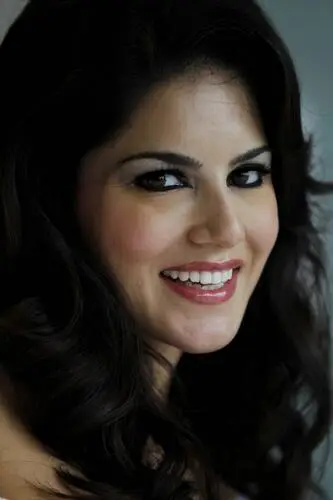 Sunny Leone Wall Poster picture 857057